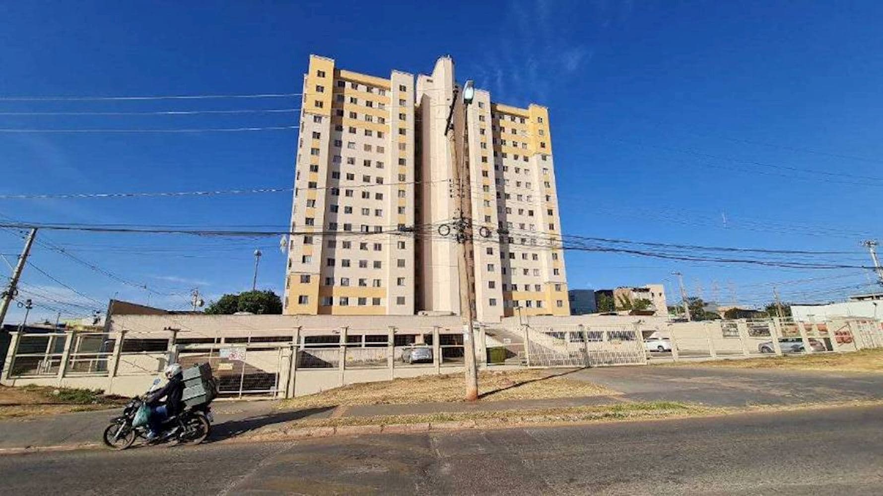 Foto 1 de 3: Apartamento em leilão em Brasília - DF, bairro Samambaia Norte — Apartamento em Samambaia Norte - Brasília/DF