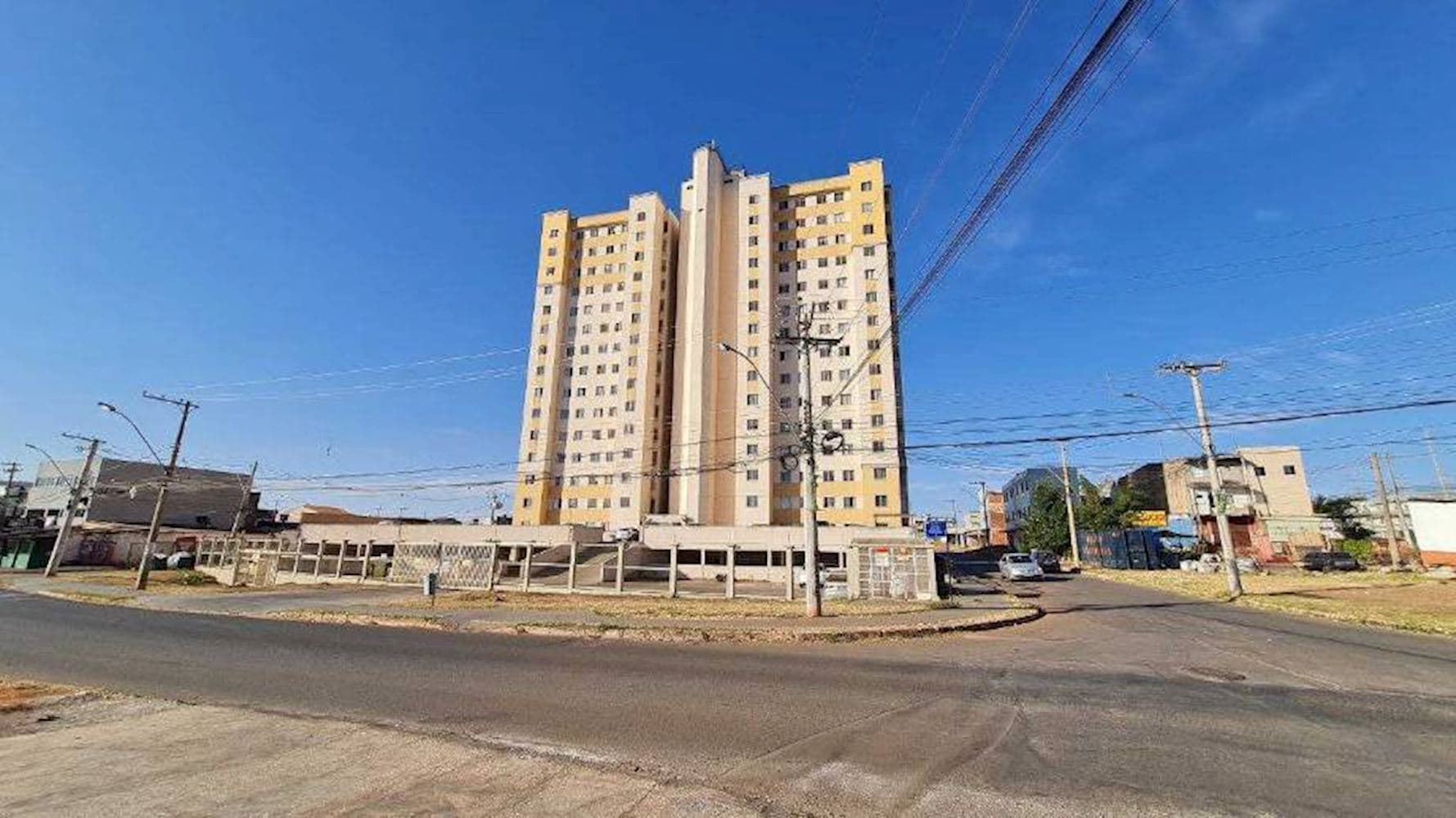 Foto 3 de 3: Apartamento em leilão em Brasília - DF, bairro Samambaia Norte — Apartamento em Samambaia Norte - Brasília/DF