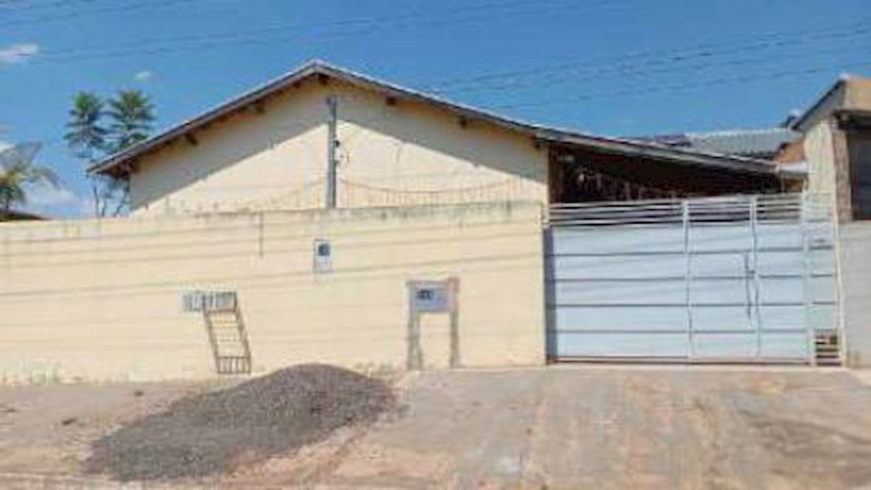 Foto 1 de 3: Casa em leilão em Camapuã - MS, bairro Vila São Miguel — Casa na Vila São Miguel - Camapuã/MS