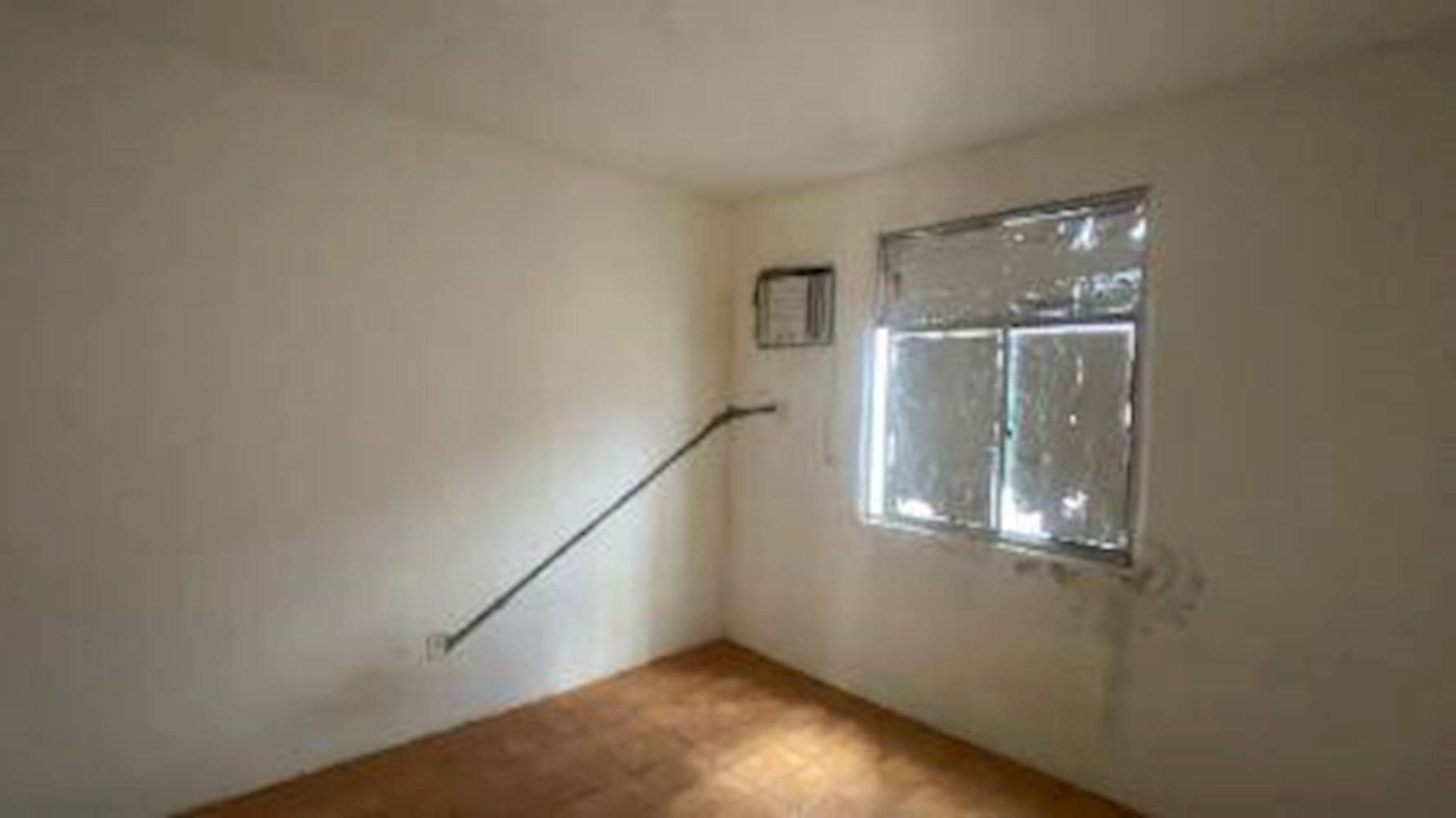 Foto 10 de 11: Apartamento em leilão em Salvador - BA, bairro Plataforma — Apartamento em Plataforma - Salvador/BA