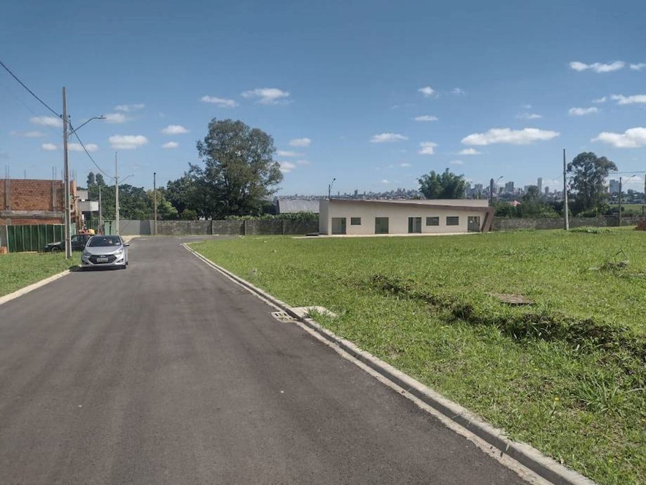 Foto 8 de 13: Terreno em leilão em Ponta Grossa - PR, bairro Colônia Dona Luíza — Lote de Condomínio em Colônia Dona Luíza - Ponta Grossa/PR
