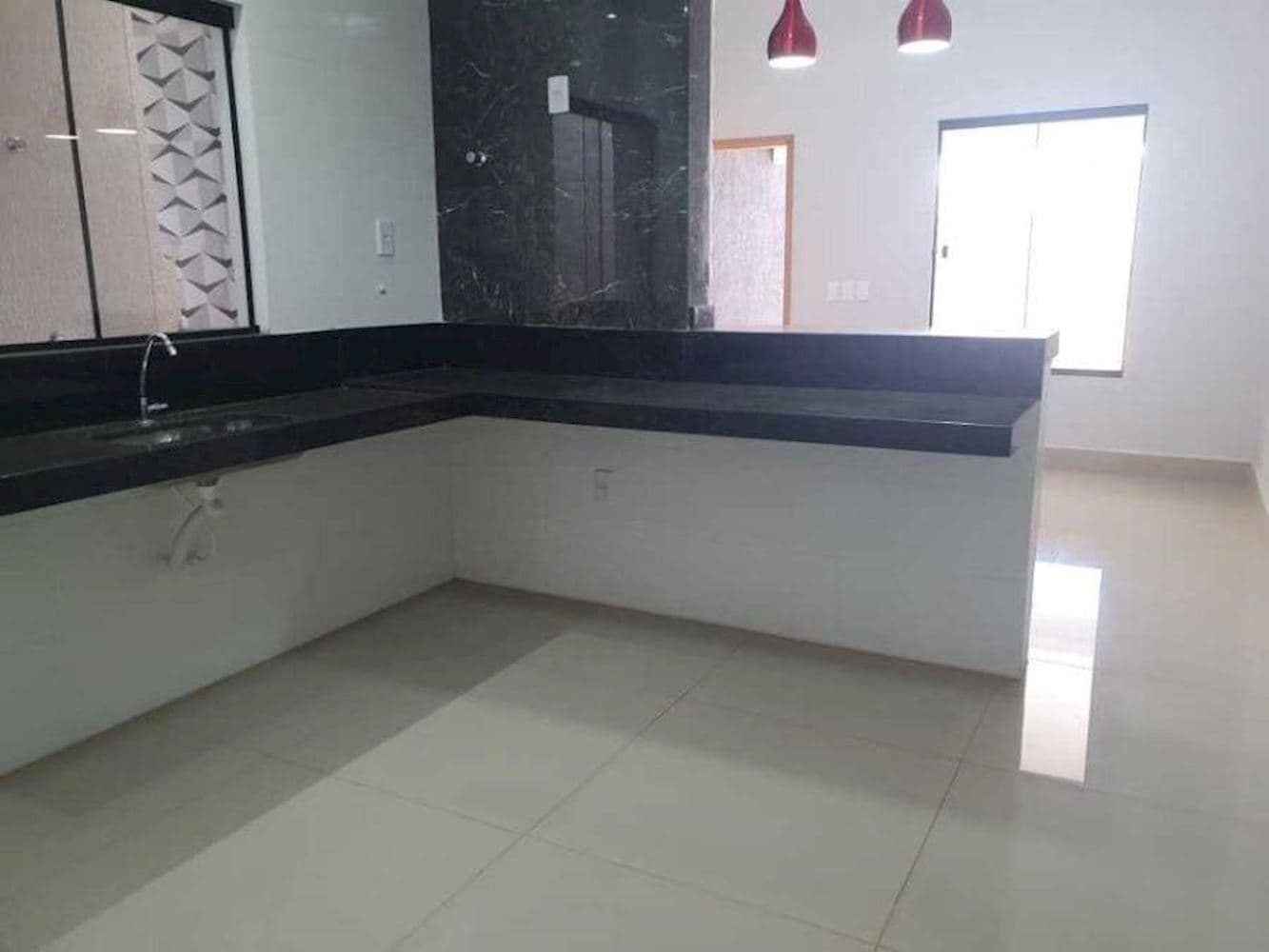 Foto 2 de 26: Casa em leilão em Goiânia - GO — Casa em Condomínio no Residencial Recanto Das Garças - Goiânia/GO