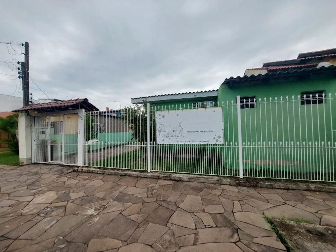 Foto 2 de 18: Casa em leilão em Canoas - RS, bairro Rio Branco — Casa em Rio Branco - Canoas/RS