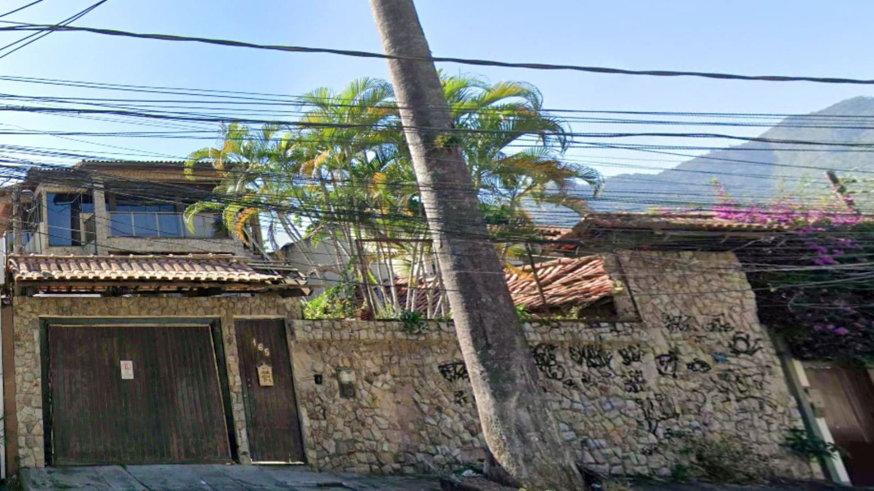 Foto 2 de 4: Casa em leilão em Rio De Janeiro - RJ, bairro Anil — Casa no Bairro Anil - Rio de Janeiro/RJ
