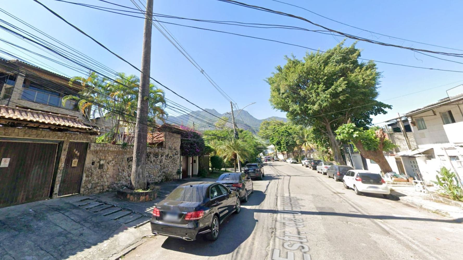 Foto 3 de 4: Casa em leilão em Rio De Janeiro - RJ, bairro Anil — Casa no Bairro Anil - Rio de Janeiro/RJ