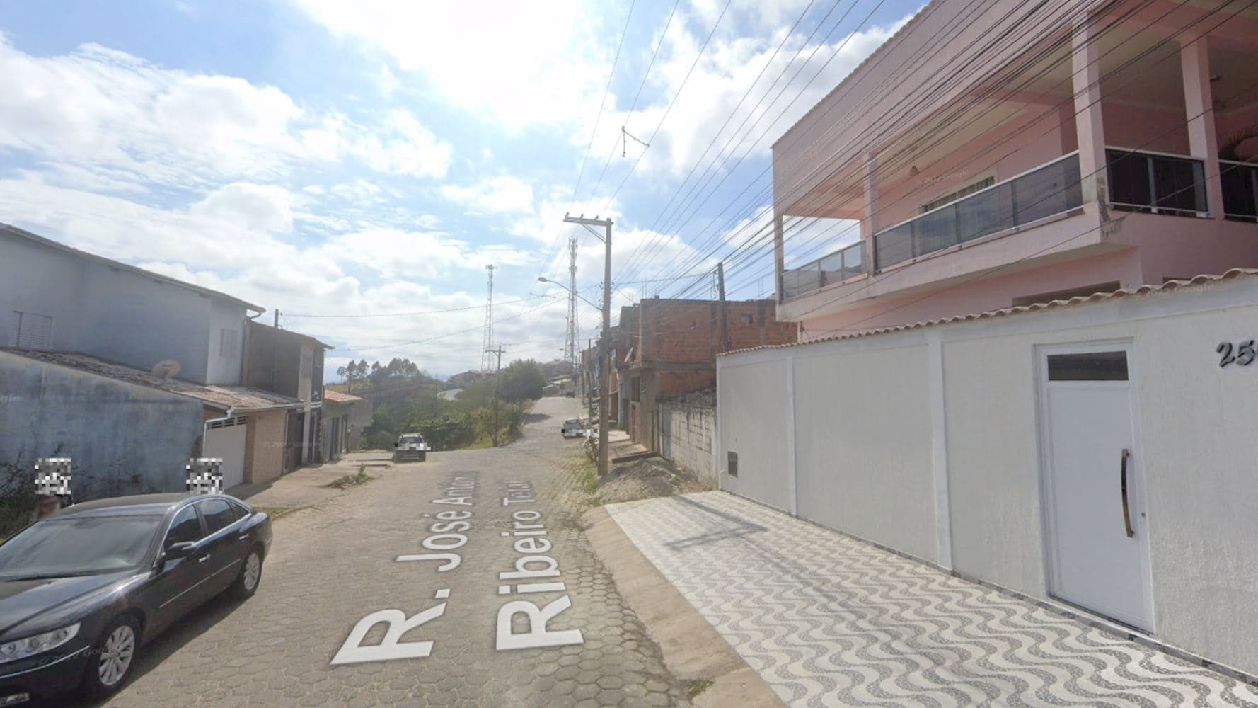 Foto 6 de 7: Casa em leilão em Cruzeiro - SP, bairro Vista Alegre — Casa na Vista Alegre em Cruzeiro/SP