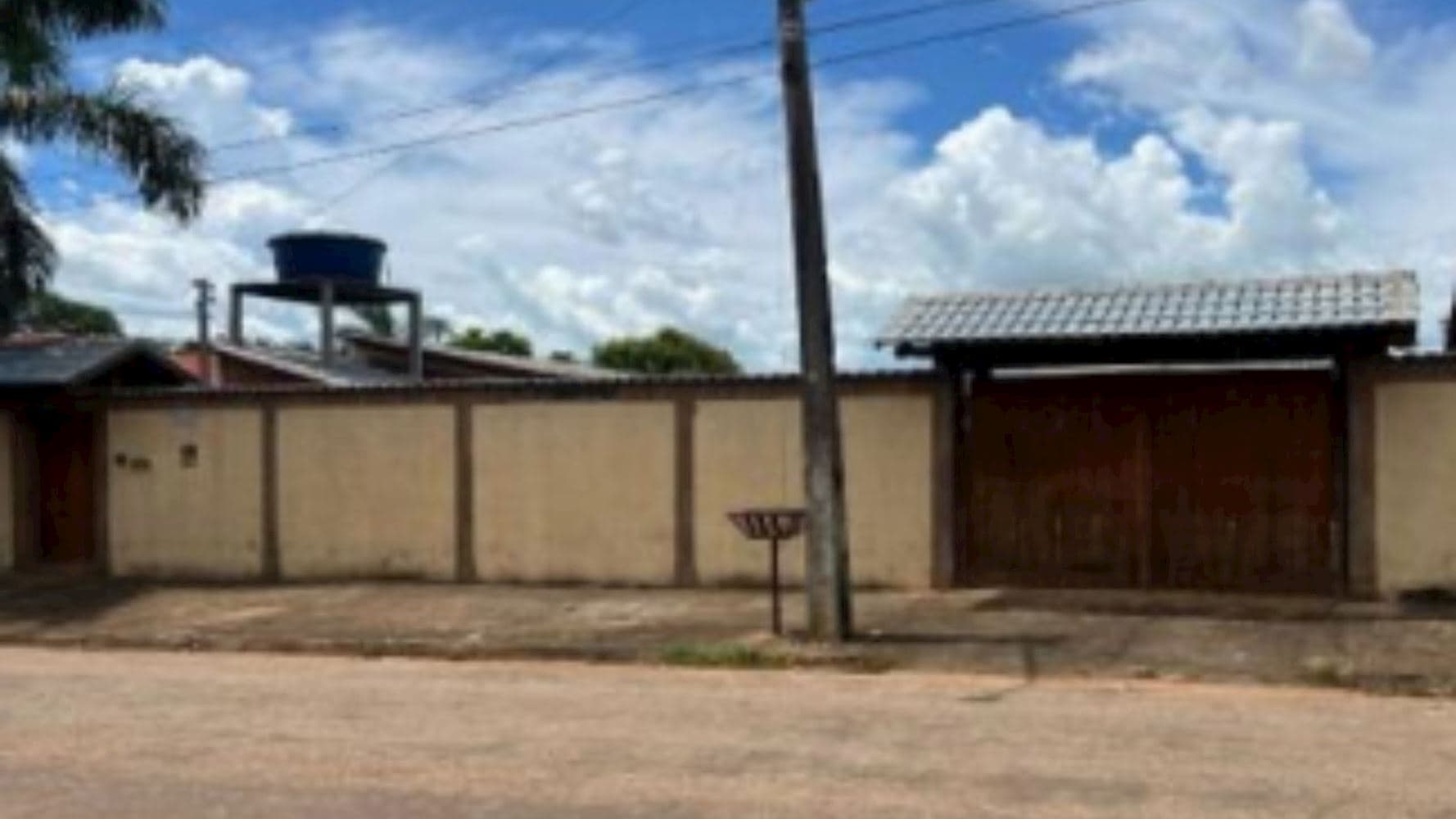Foto 2 de 5: Casa em leilão em Nova Crixás - GO, bairro Olimpia — Casa em Olimpia - Nova Crixás/GO