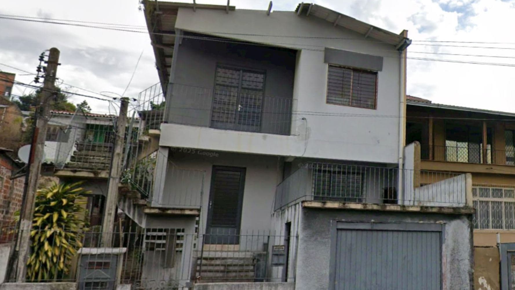 Foto 3 de 5: Casa em leilão em Porto Alegre - RS, bairro Partenon — Casa em Partenon - Porto Alegre/RS