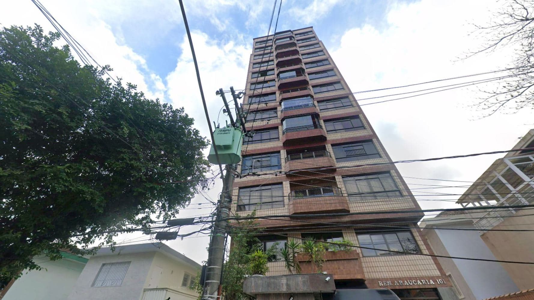 Foto 3 de 5: Apartamento em leilão em Santos - SP, bairro Ponta da Praia — Apartamento no "Residencial Araucária" - Ponta da Praia - Santos/SP