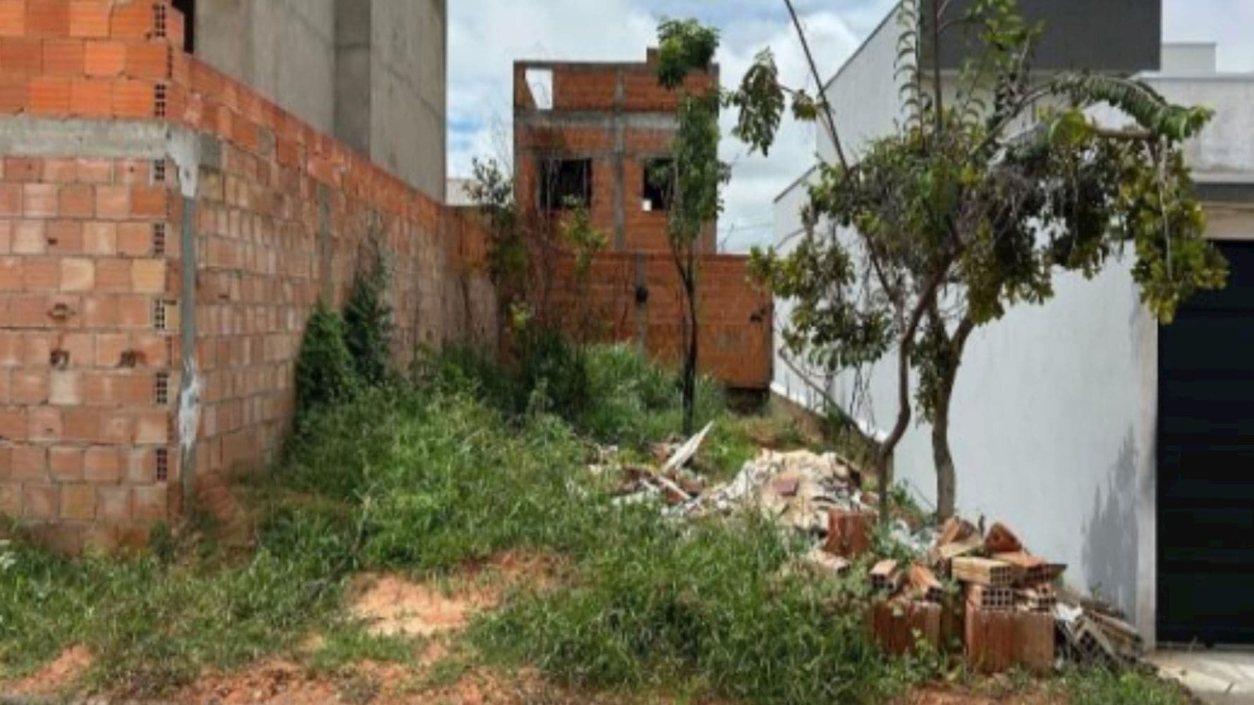 Foto 2 de 4: Terreno em leilão em Montes Claros - MG, bairro Terra Jardim — Terreno no Terra Jardim em Montes Claros/MG