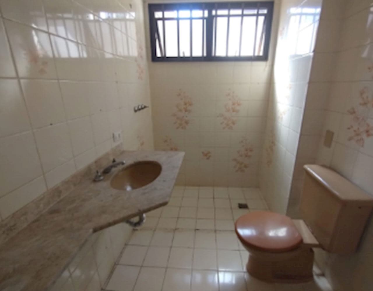 Foto 4 de 12: Apartamento em leilão em Campinas - SP, bairro Cambuí — Apartamento em Cambuí - Campinas/SP