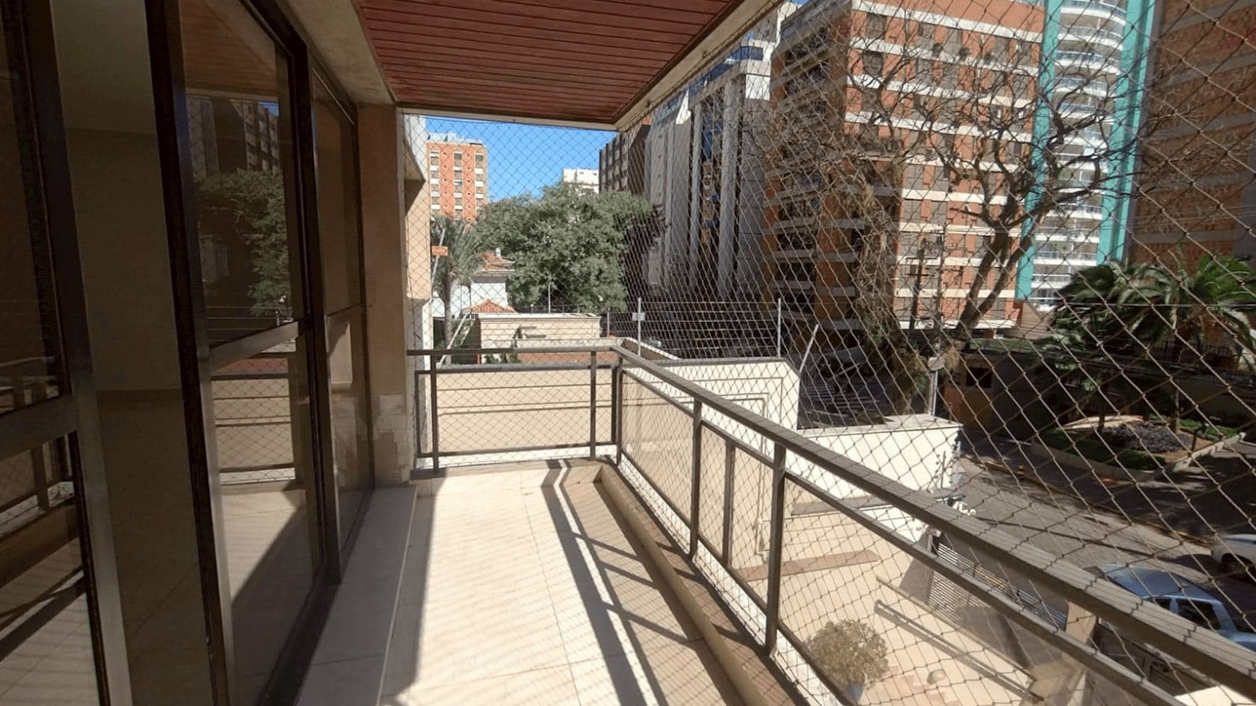 Foto 6 de 12: Apartamento em leilão em Campinas - SP, bairro Cambuí — Apartamento em Cambuí - Campinas/SP