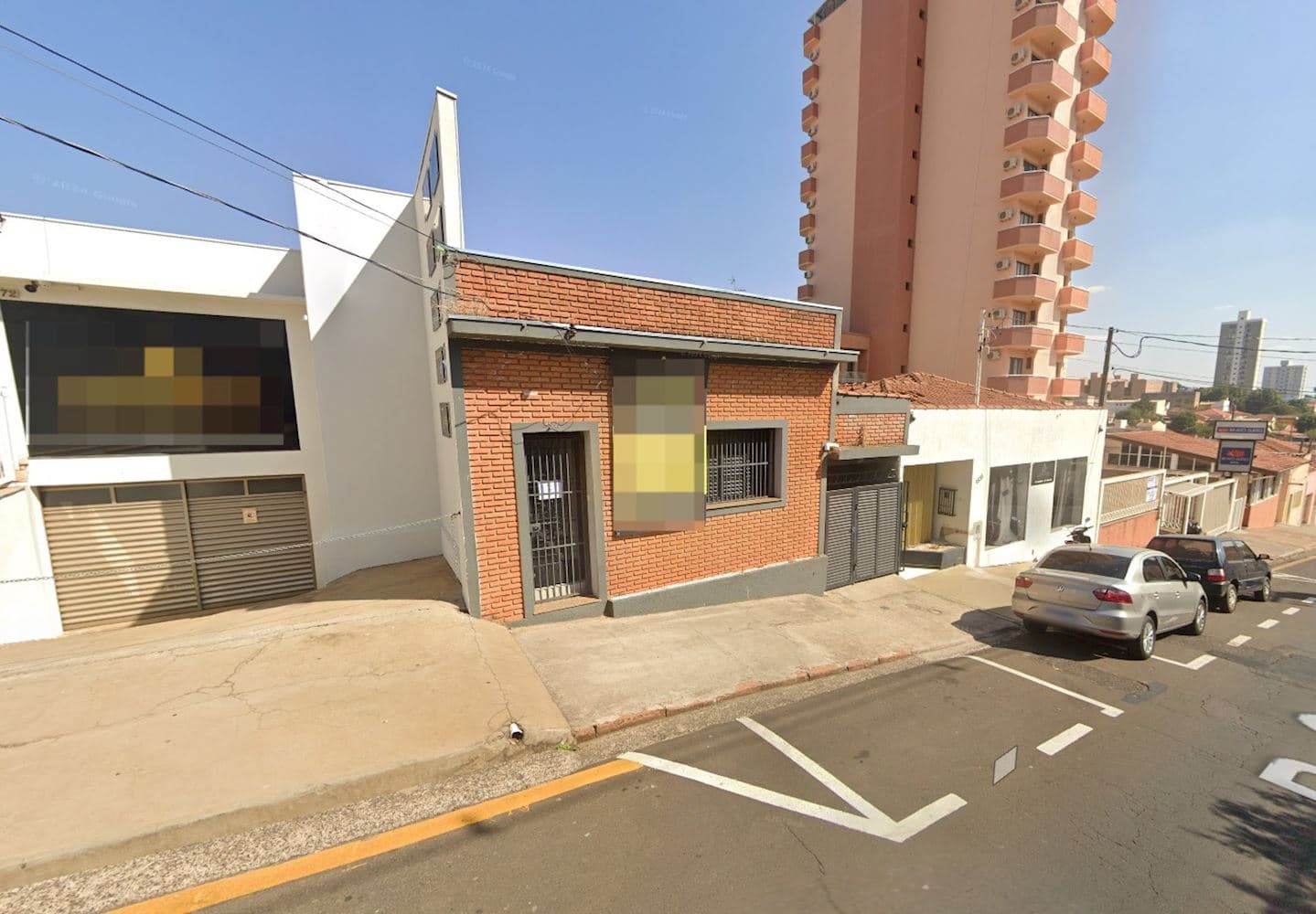 Foto 2 de 3: Comercial em leilão em São Carlos - SP, bairro Jardim São Carlos — Imóvel Comercial no Jardim São Carlos - São Carlos/SP