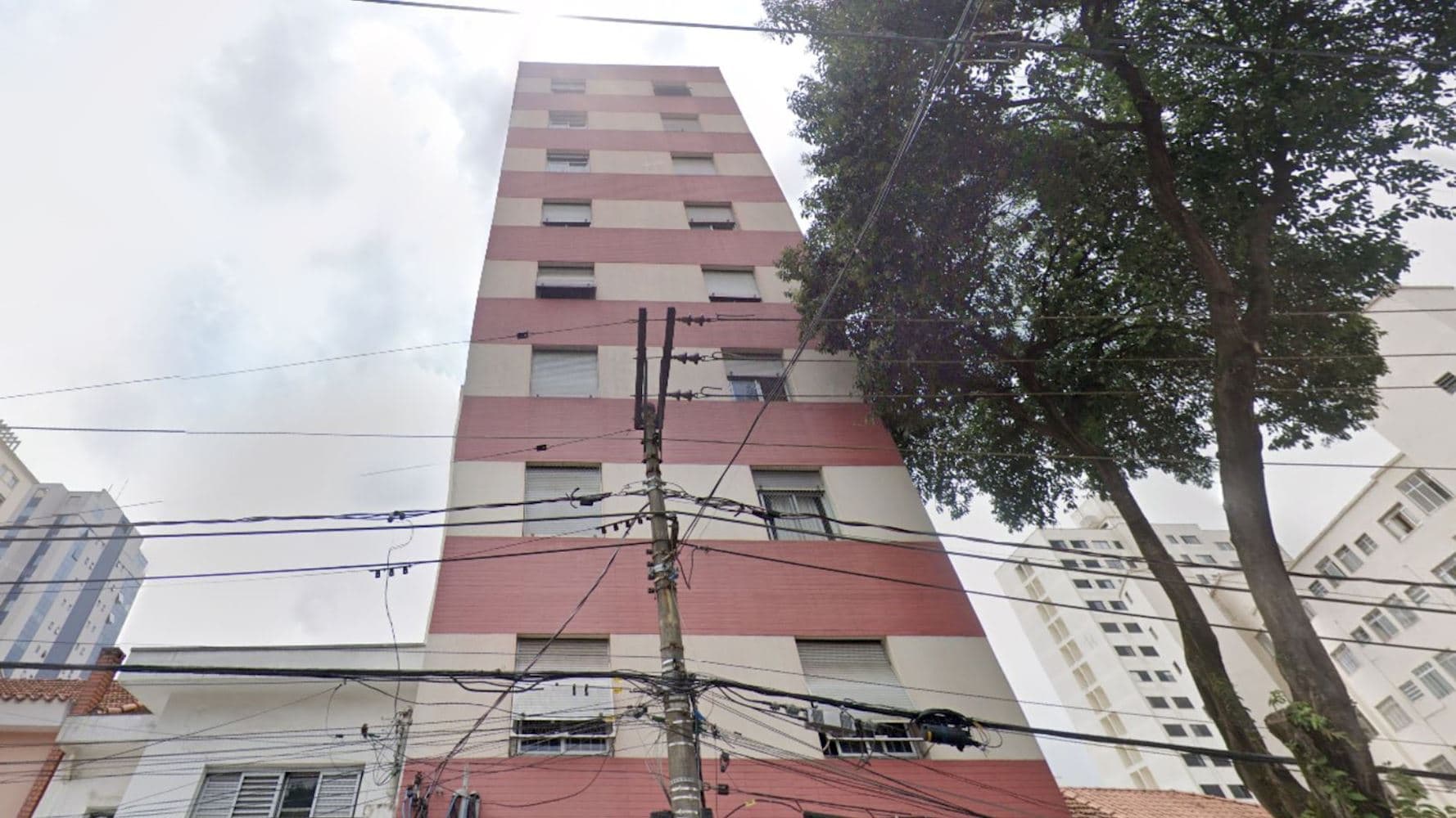Foto 1 de 5: Apartamento em leilão em São Paulo - SP, bairro Aclimação — Apartamento no "Condomínio Edifício Tuca" - Aclimação - São Paulo/SP