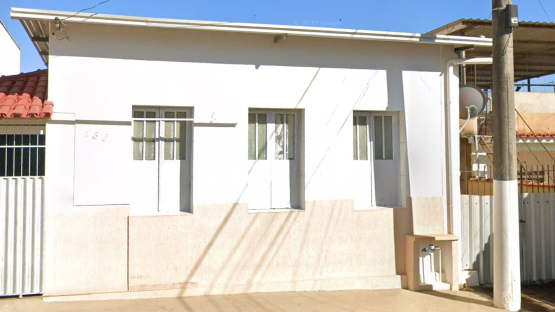 Foto 1 de 4: Casa em leilão em Eugenópolis - MG, bairro Centro — Casa no Centro - Eugenópolis/MG