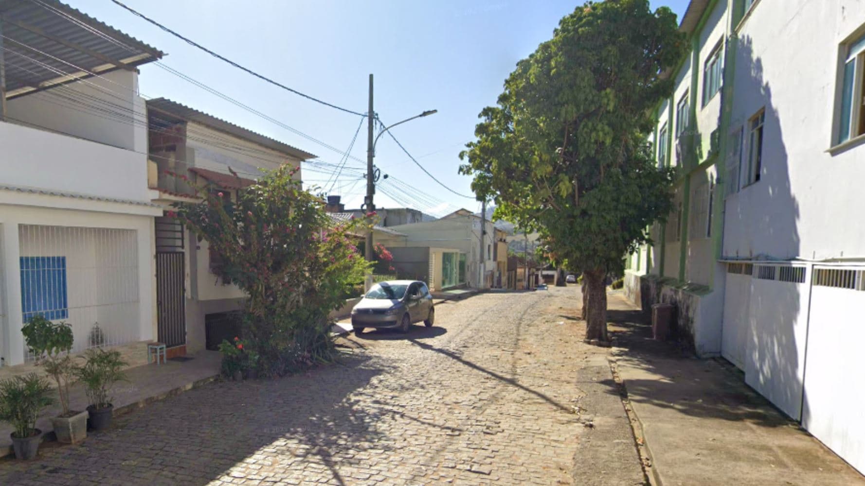 Foto 4 de 4: Casa em leilão em Eugenópolis - MG, bairro Centro — Casa no Centro - Eugenópolis/MG