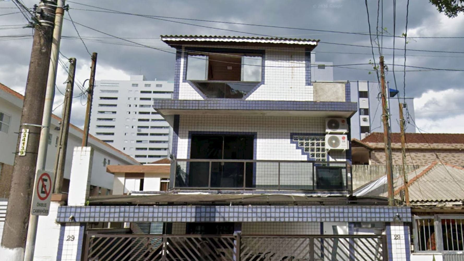 Foto 3 de 5: Casa em leilão em Santos - SP, bairro Marapé — Casa no Bairro Marapé - Santos/SP