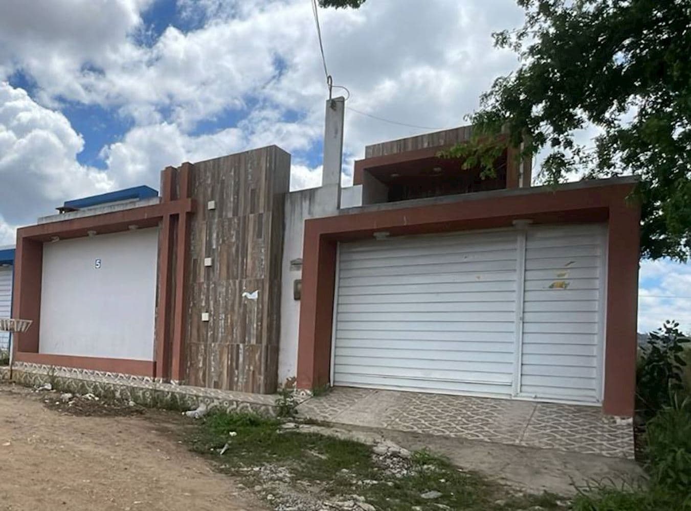 Foto 3 de 5: Casa em leilão em Gravatá - PE, bairro Loteamento Fazenda Riacho do Mel — Casa no Loteamento Fazenda Riacho Do Mel - Gravatá/PE