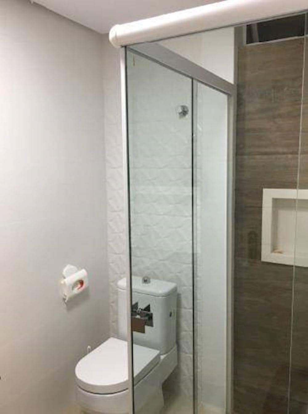Foto 14 de 18: Apartamento em leilão em Sarandi - RS, bairro Centro — Apartamento no "Edifício Saretto" no Centro de Sarandi/RS
