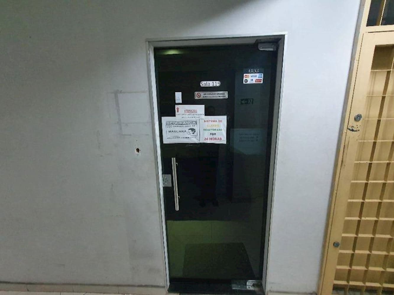 Foto 5 de 11: Comercial em leilão em Brasília - DF, bairro Setor Central — Sala Comercial em Taguatinga - Brasília/DF