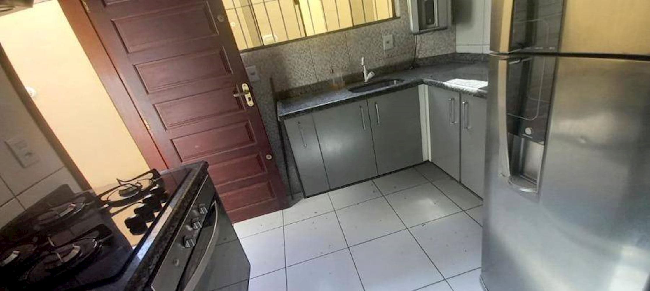 Foto 11 de 16: Casa em leilão em Rio Das Ostras - RJ, bairro Maria Turri — Casa em Maria Turri - Rio Das Ostras/RJ