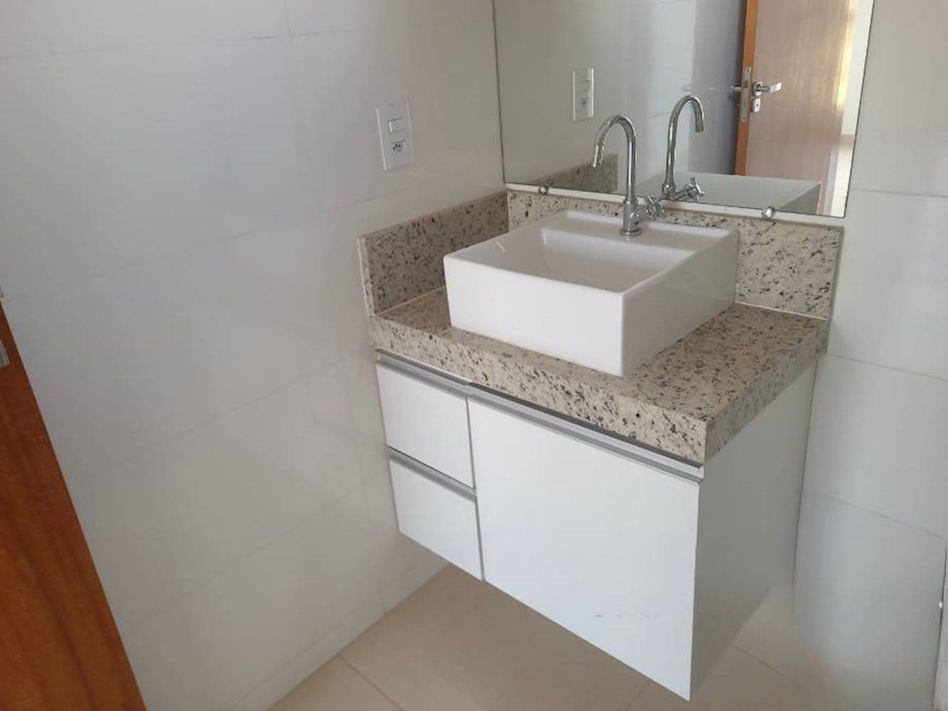 Foto 10 de 13: Apartamento em leilão em Barbacena - MG, bairro São José — Apartamento em São José - Barbacena/MG