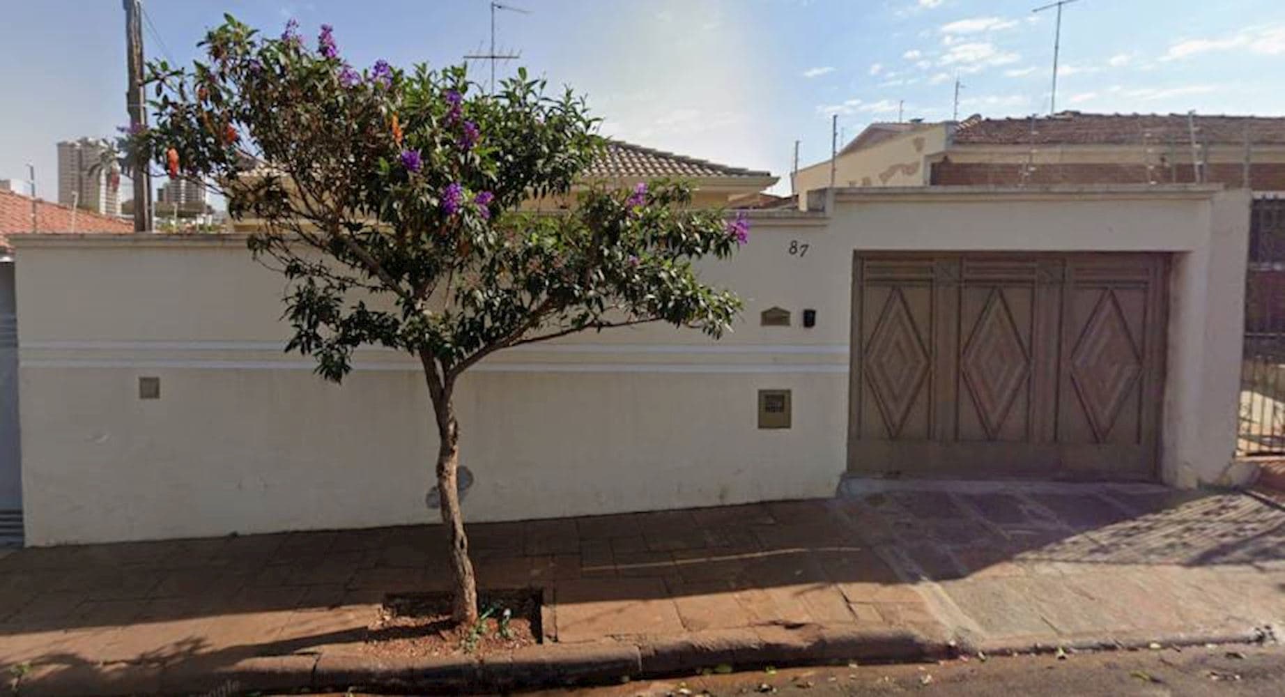 Foto 3 de 3: Casa em leilão em Araraquara - SP, bairro Laurini — Casa em Laurini - Araraquara/SP