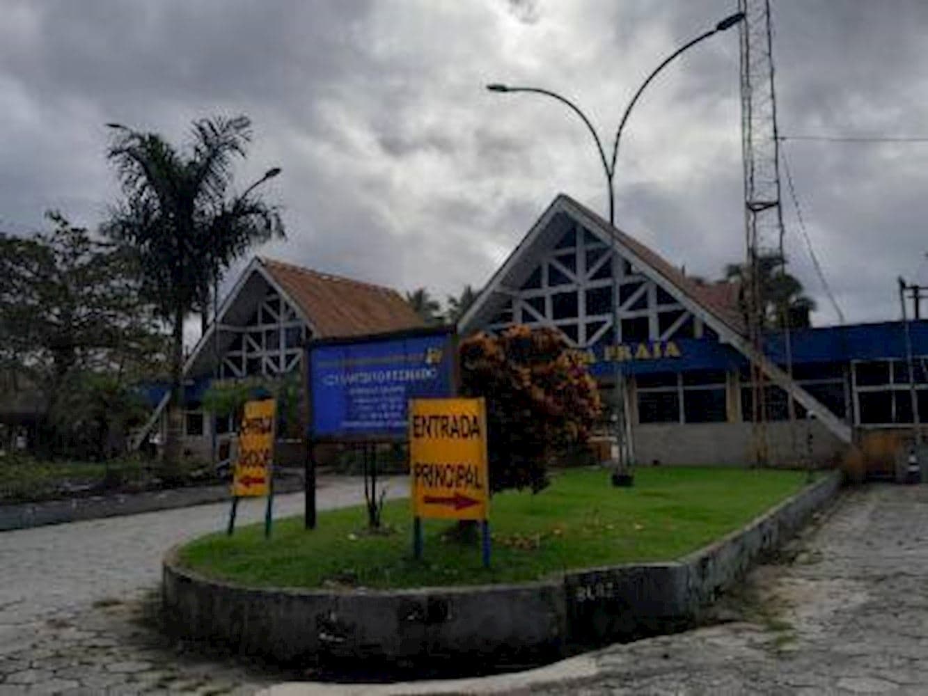 Foto 1 de 15: Casa em leilão em Bertioga - SP, bairro Morada da Praia — Casa em Morada Da Praia - Bertioga/SP