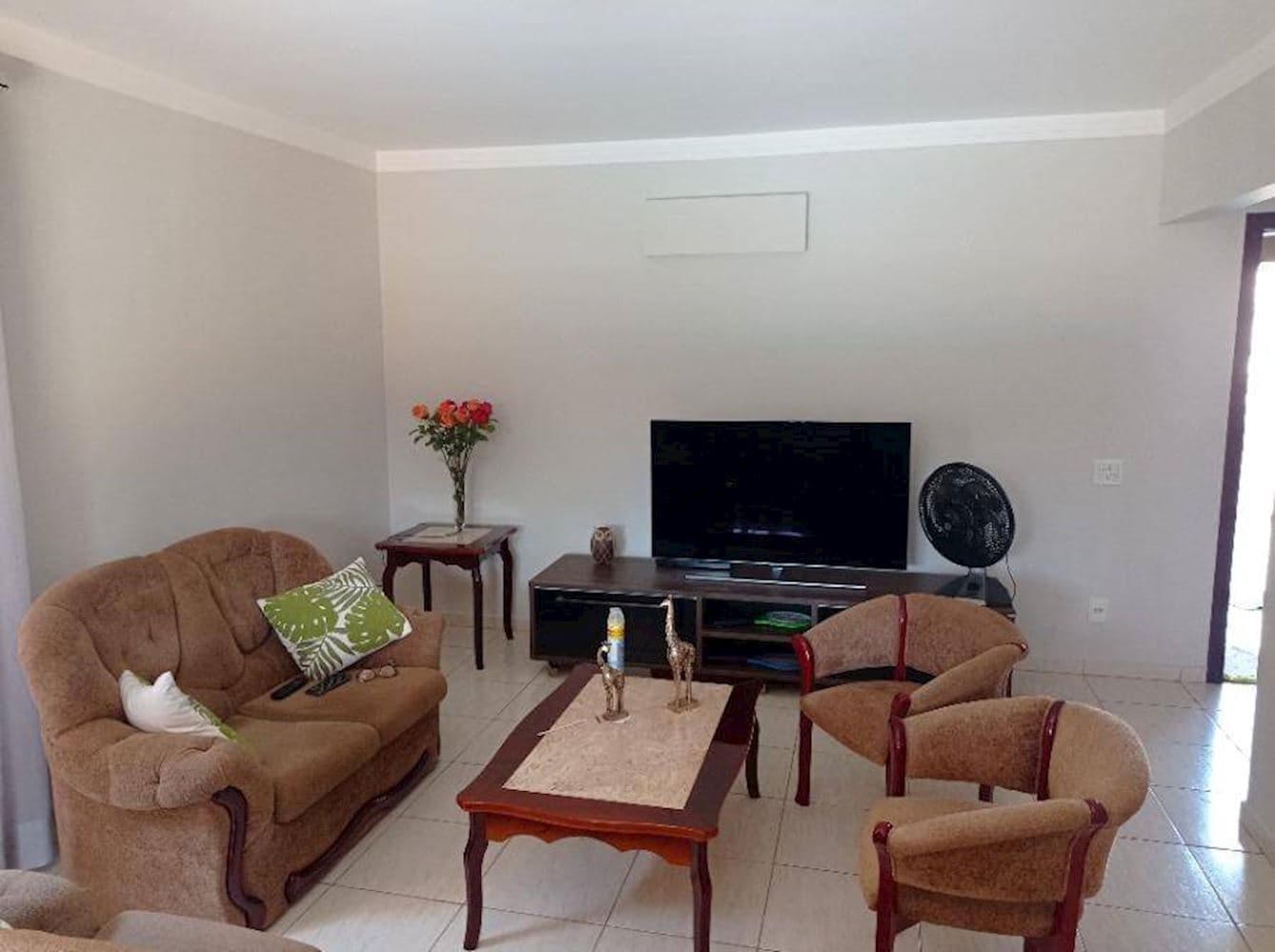 Foto 3 de 15: Casa em leilão em Votuporanga - SP, bairro Jardim Alvorada — Casa no Jardim Alvorada - Votuporanga/SP