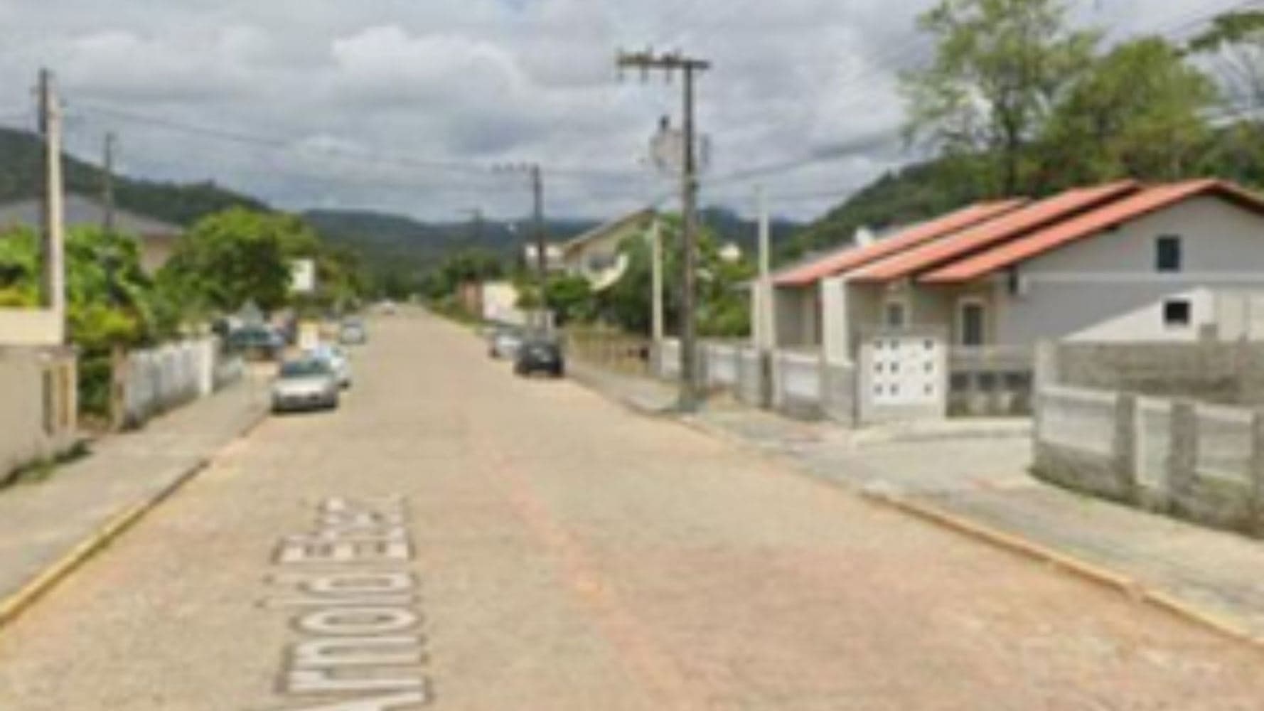 Foto 3 de 4: Apartamento em leilão em Indaial - SC, bairro Warnow — Apartamento no "Edifício Residencial KW 3" - Warnow -  Indaial/SC
