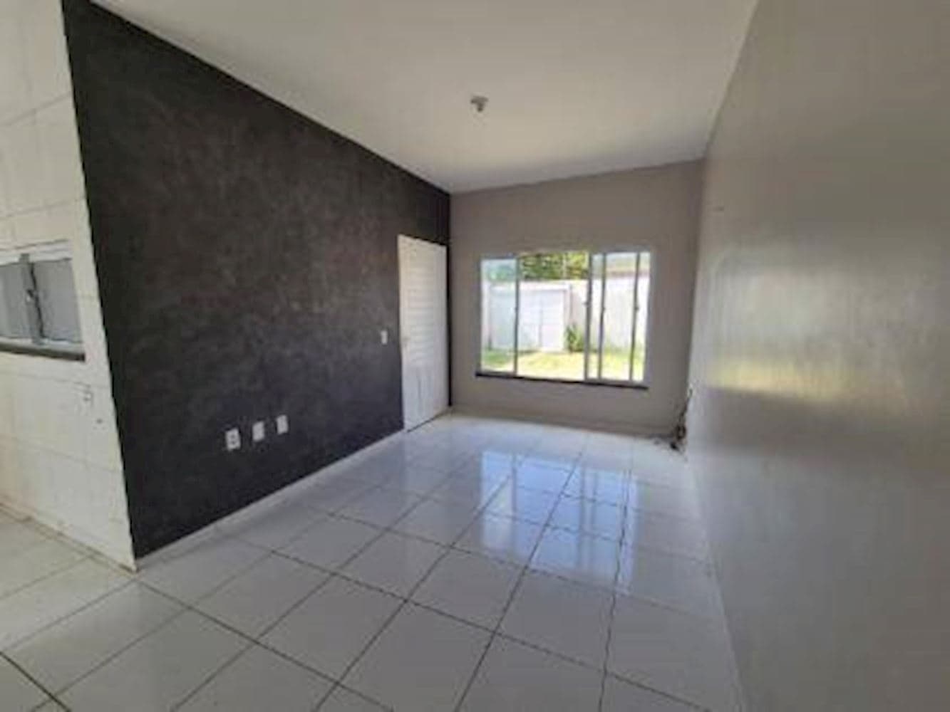 Foto 5 de 15: Casa em leilão em Caucaia - CE, bairro Guagirú — Casa em Guagirú - Caucaia/CE