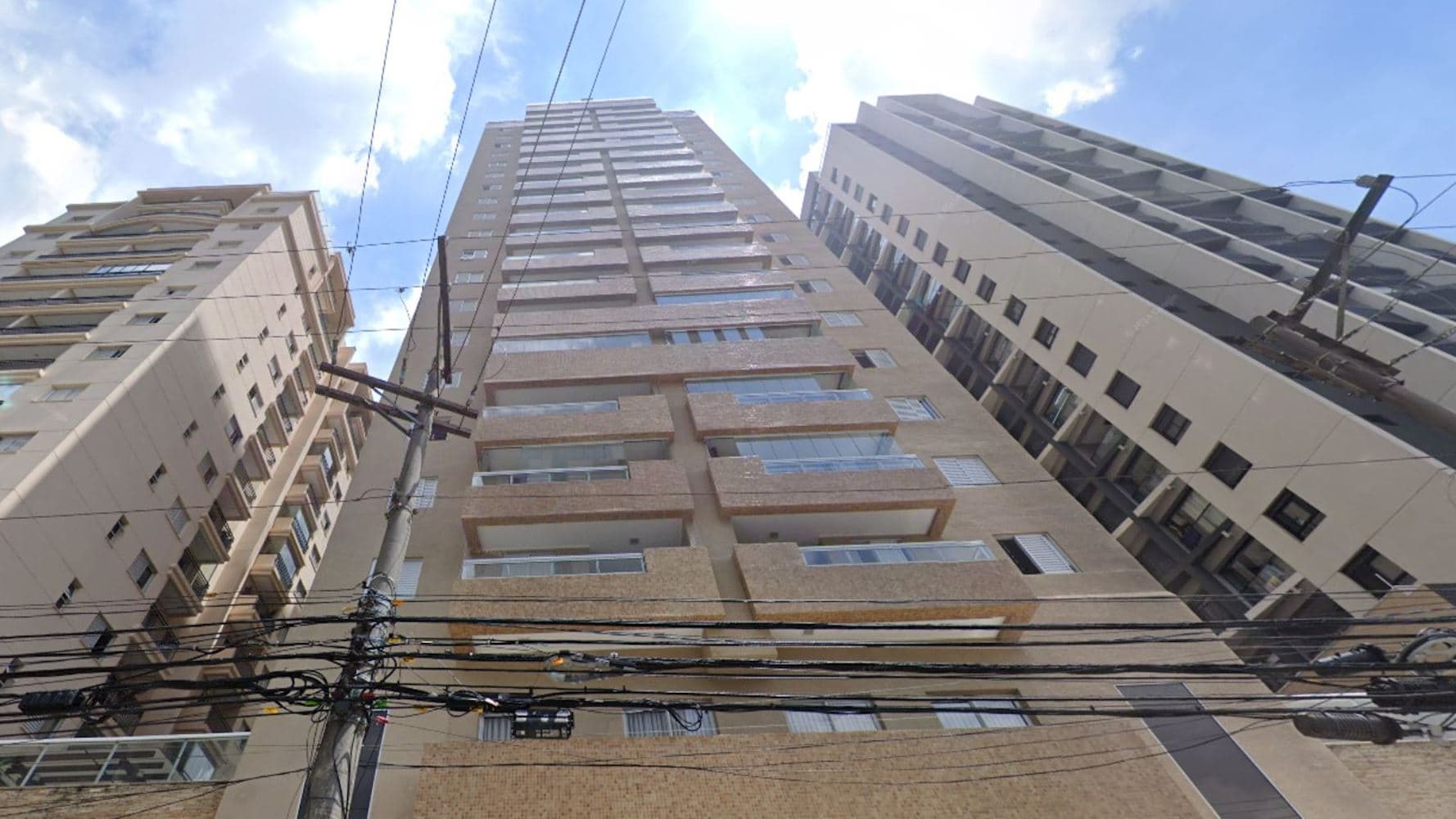 Foto 1 de 5: Apartamento em leilão em Osasco - SP, bairro Vila Osasco — Apartamento no "Condomínio Altos do Estoril" - Vila Osasco - Osasco/SP