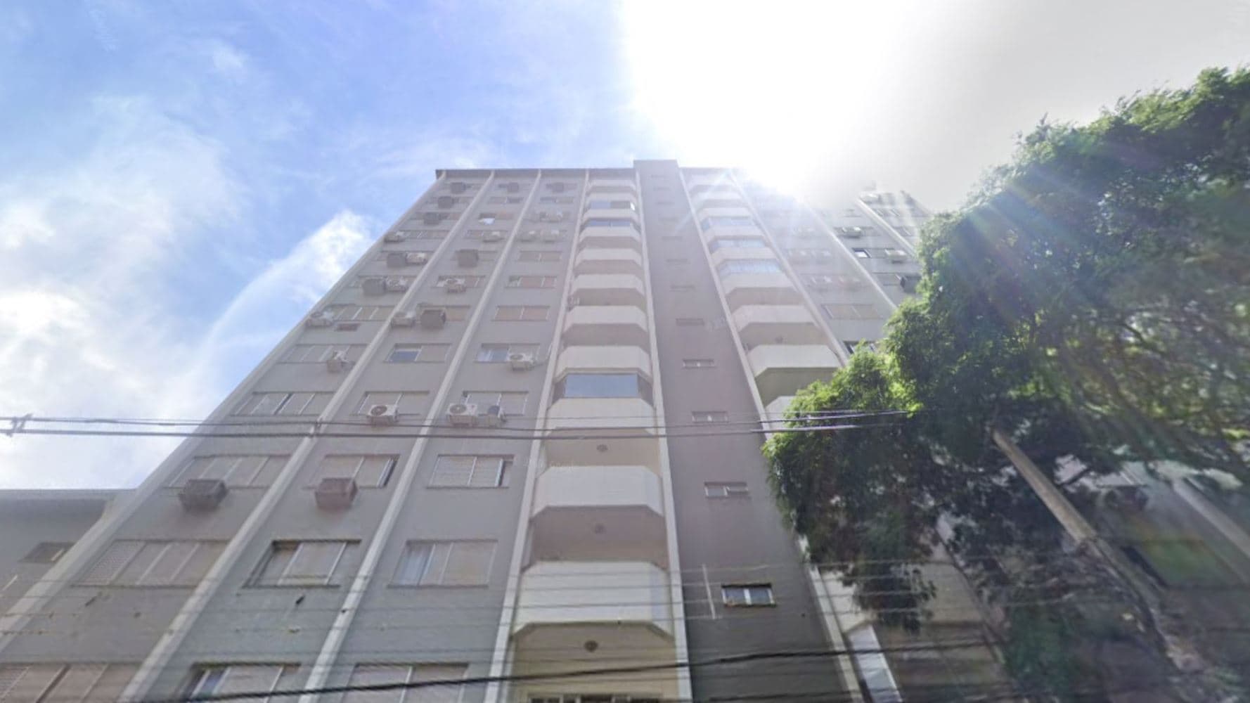 Foto 1 de 4: Apartamento em leilão em Maringá - PR, bairro Centro — Apartamento no "Edifício Da Lavoura" - Centro - Maringá/PR