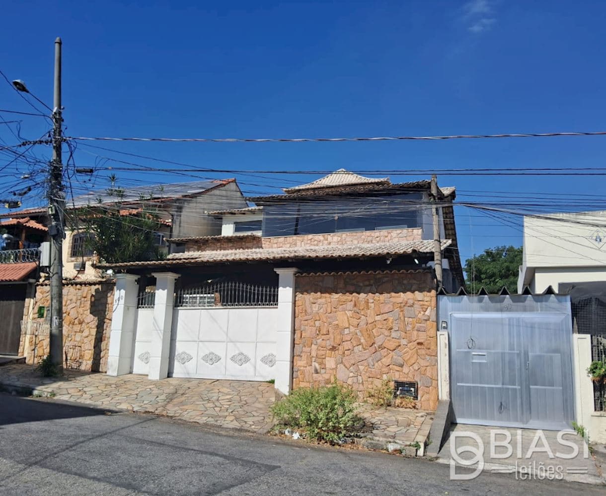 Foto 2 de 7: Casa em leilão em Nova Iguaçu - RJ, bairro Califórnia — Casa em Califórnia - Nova Iguaçu/RJ