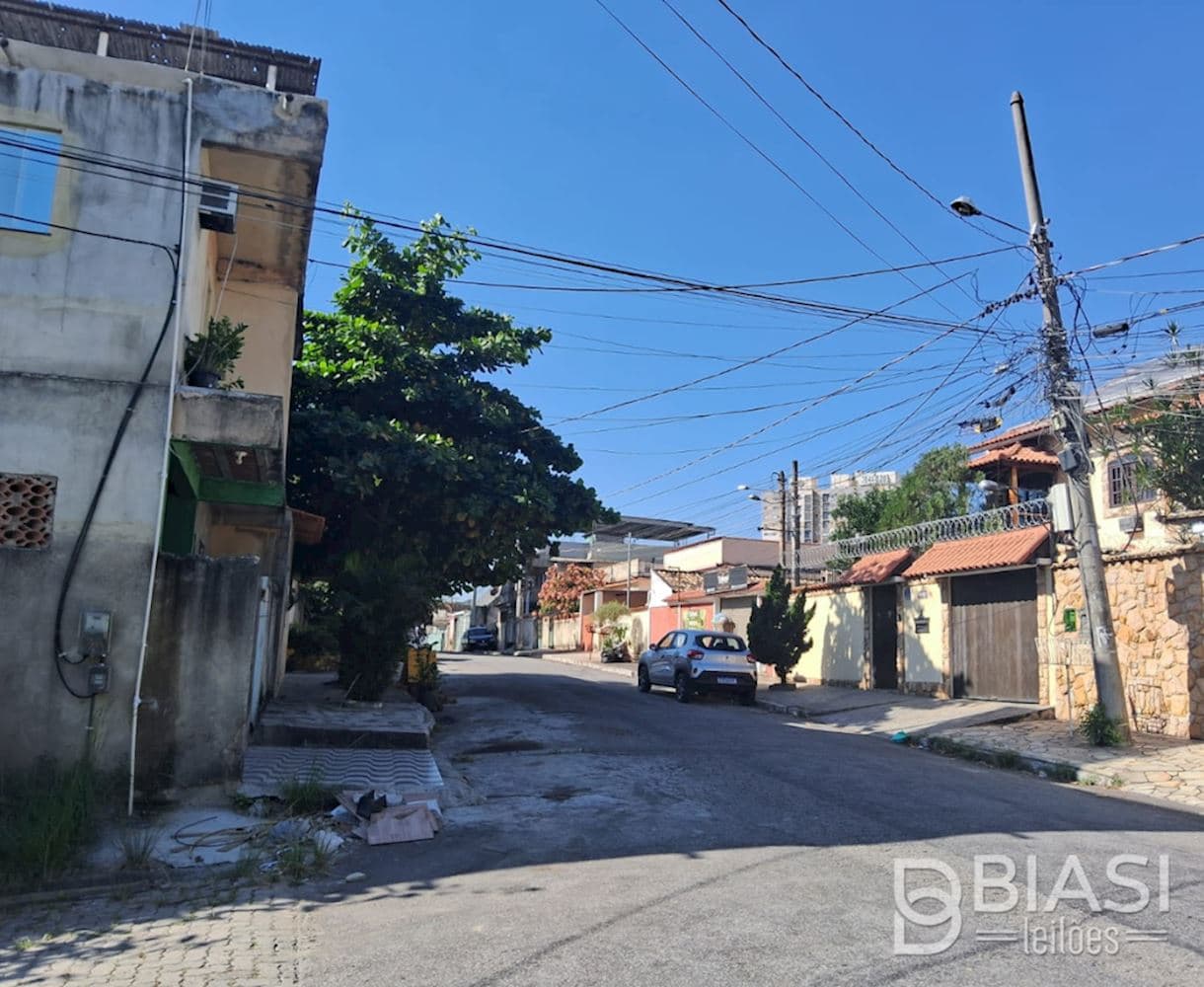 Foto 5 de 7: Casa em leilão em Nova Iguaçu - RJ, bairro Califórnia — Casa em Califórnia - Nova Iguaçu/RJ