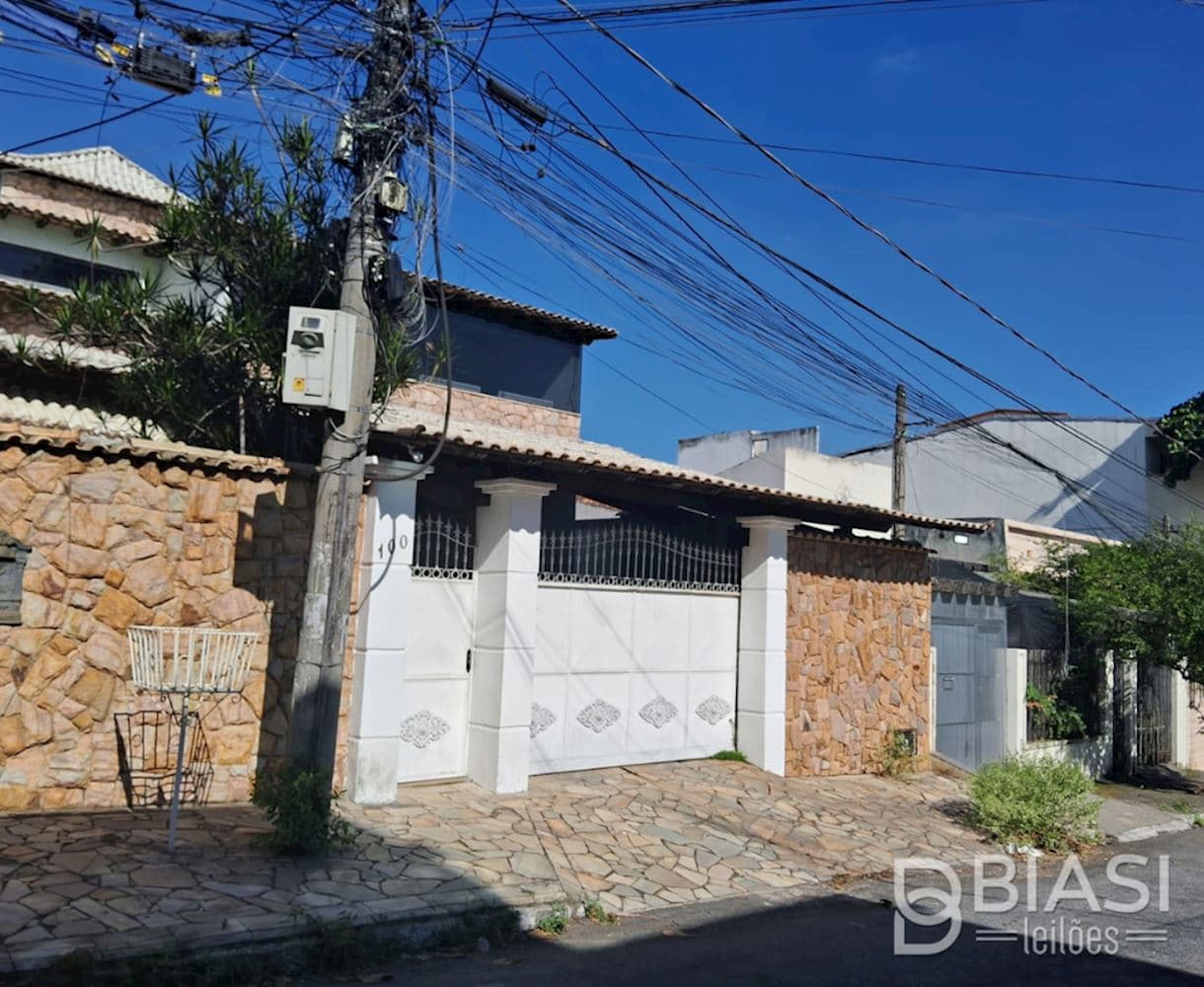 Foto 6 de 7: Casa em leilão em Nova Iguaçu - RJ, bairro Califórnia — Casa em Califórnia - Nova Iguaçu/RJ