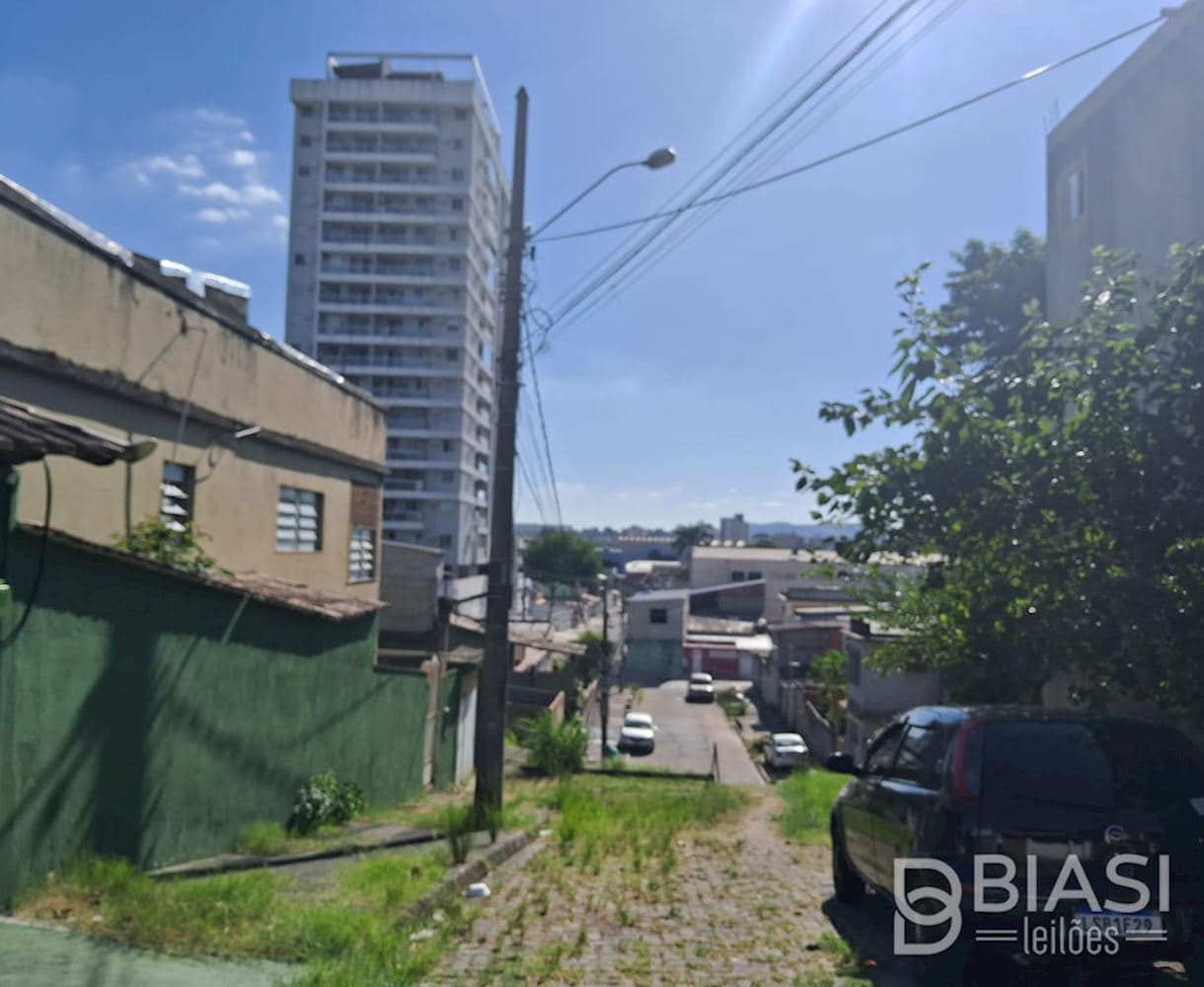 Foto 7 de 7: Casa em leilão em Nova Iguaçu - RJ, bairro Califórnia — Casa em Califórnia - Nova Iguaçu/RJ