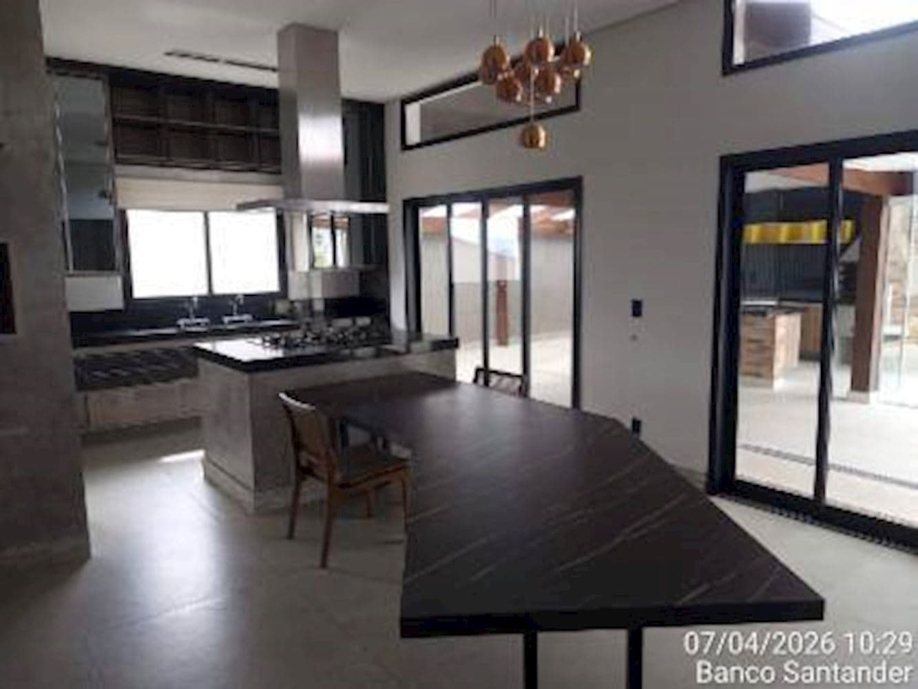 Foto 5 de 20: Casa em leilão em São José Dos Campos - SP, bairro Jaguari — Casa de Condomínio Residencial Jaguary - Jaguari - São José dos Campos/SP