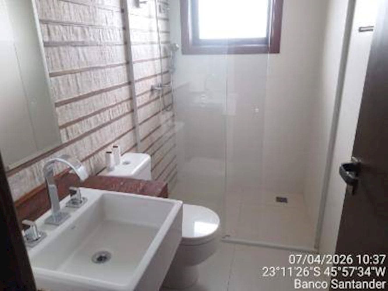 Foto 8 de 20: Casa em leilão em São José Dos Campos - SP, bairro Jaguari — Casa de Condomínio Residencial Jaguary - Jaguari - São José dos Campos/SP