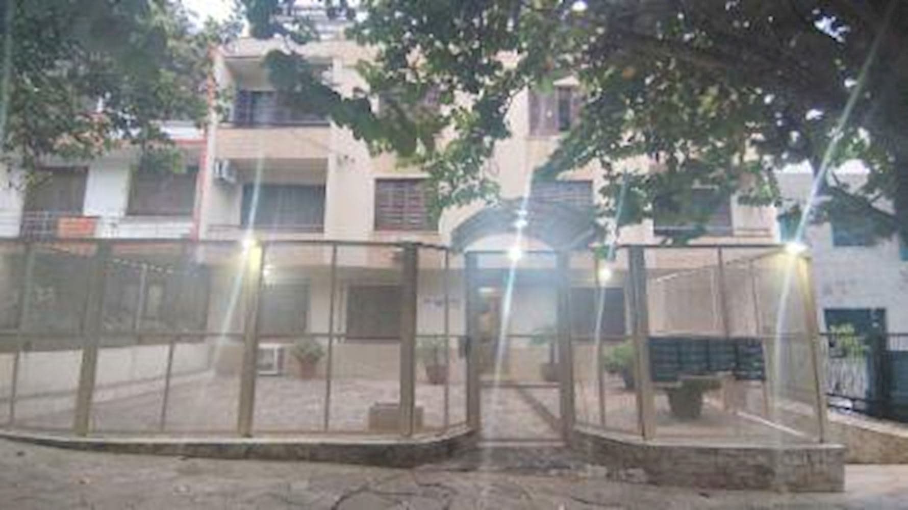 Foto 1 de 16: Apartamento em leilão em Porto Alegre - RS — Apartamento no "Edifício Marajó" -  Petrópolis - Porto Alegre/RS