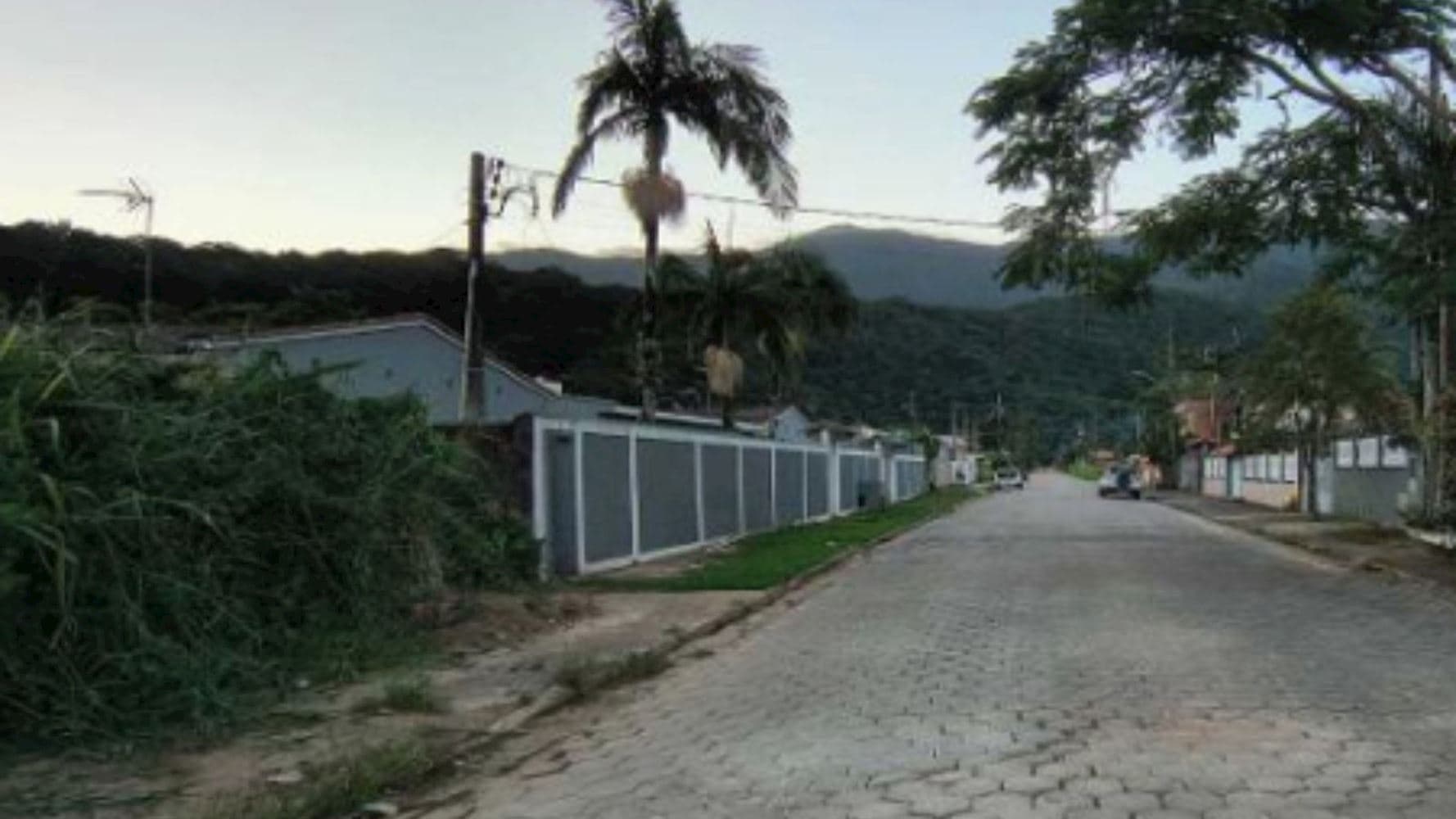 Foto 4 de 4: Casa em leilão em Caraguatatuba - SP, bairro Masaguaçu — Casa no "Condomínio Horizontal Serifios" - Masaguaçu - Caraguatatuba/SP