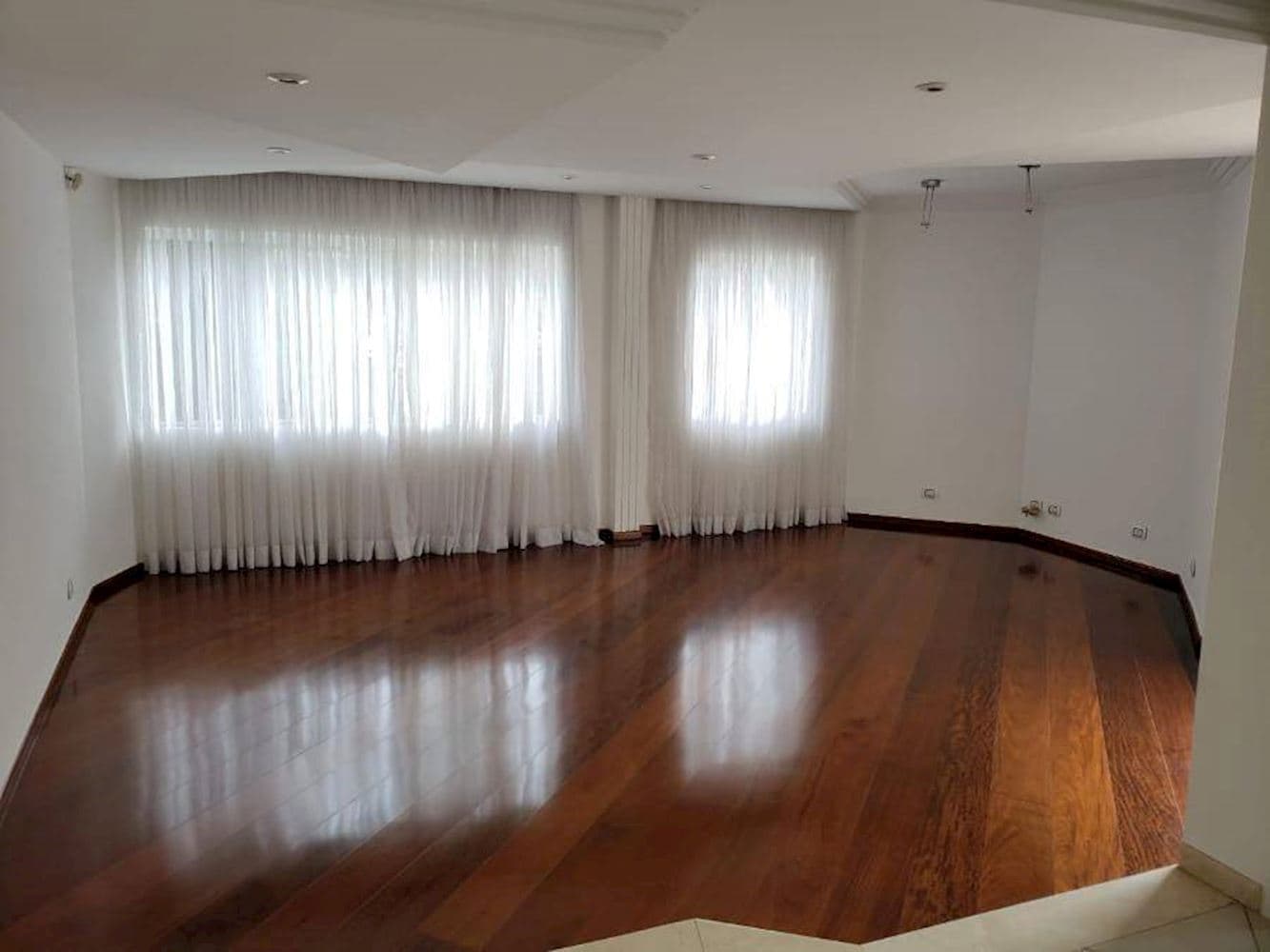 Foto 4 de 22: Casa em leilão em São Paulo - SP, bairro Horto Florestal — Casa no Horto Florestal - São Paulo/SP