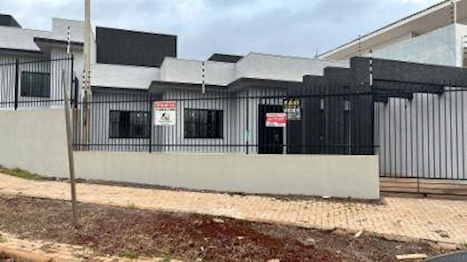 Foto 2 de 17: Casa em leilão em Cascavel - PR, bairro Interlagos — Casa em Interlagos - Cascavel/PR