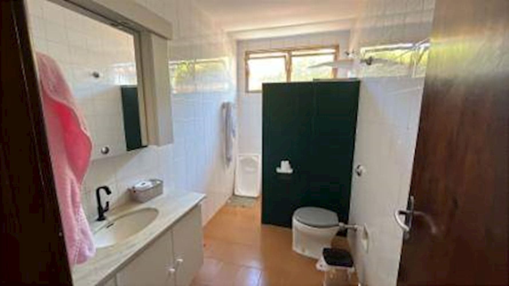 Foto 11 de 13: Casa em leilão em São Carlos - SP, bairro Parque Santa Marta — Casa no Parque Santa Marta - São Carlos/SP