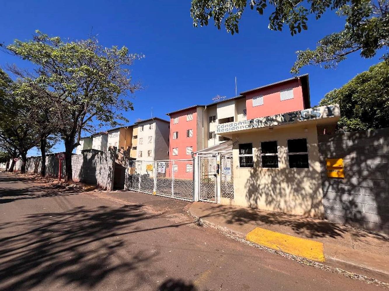 Foto 2 de 3: Apartamento em leilão em Araraquara - SP, bairro Vila Santa Maria — Apartamento na Vila Santa Maria em Araraquara/SP
