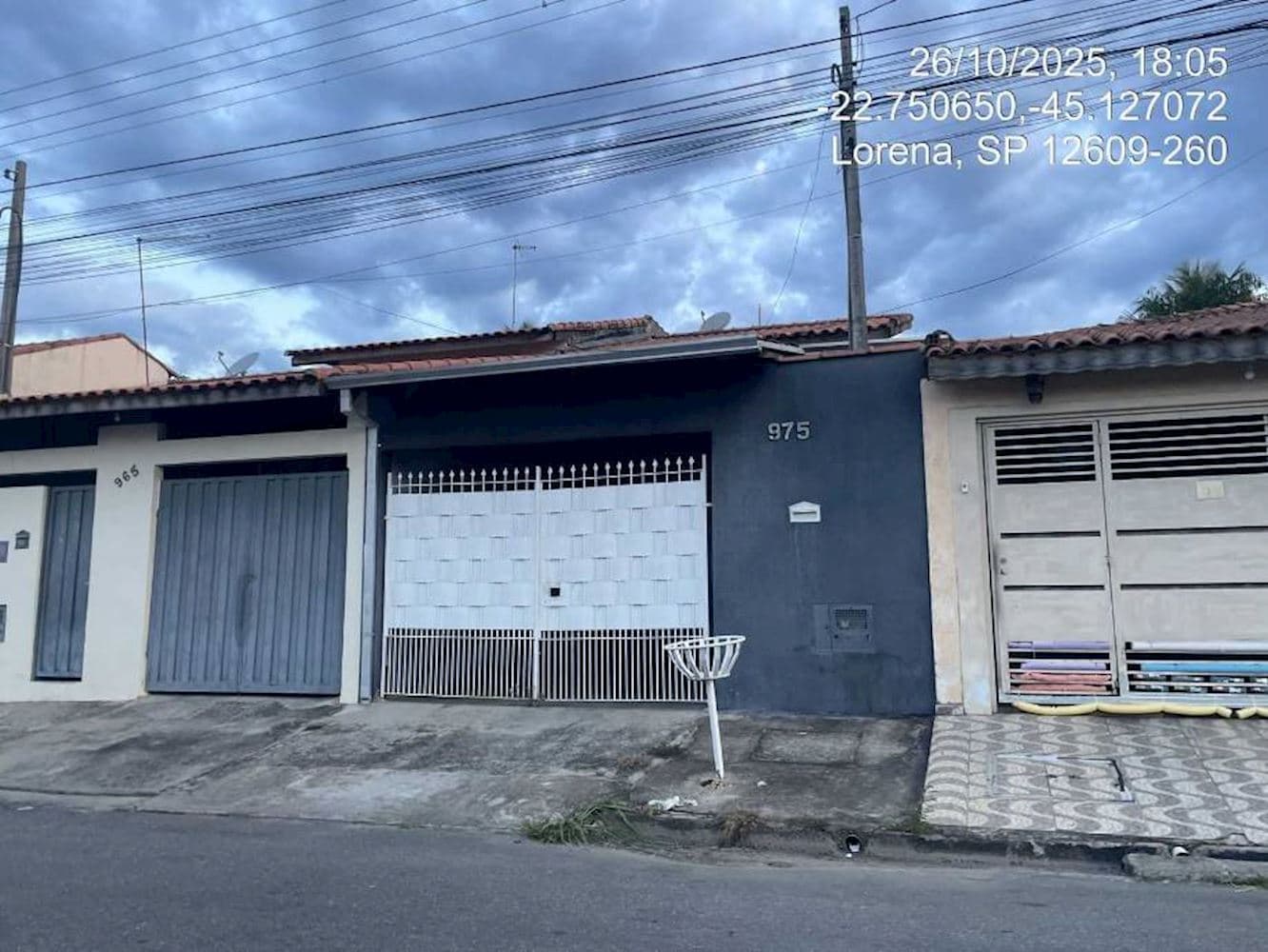 Foto 1 de 9: Casa em leilão em Lorena - SP, bairro Santa Terezinha — Casa em Santa Terezinha - Lorena/SP