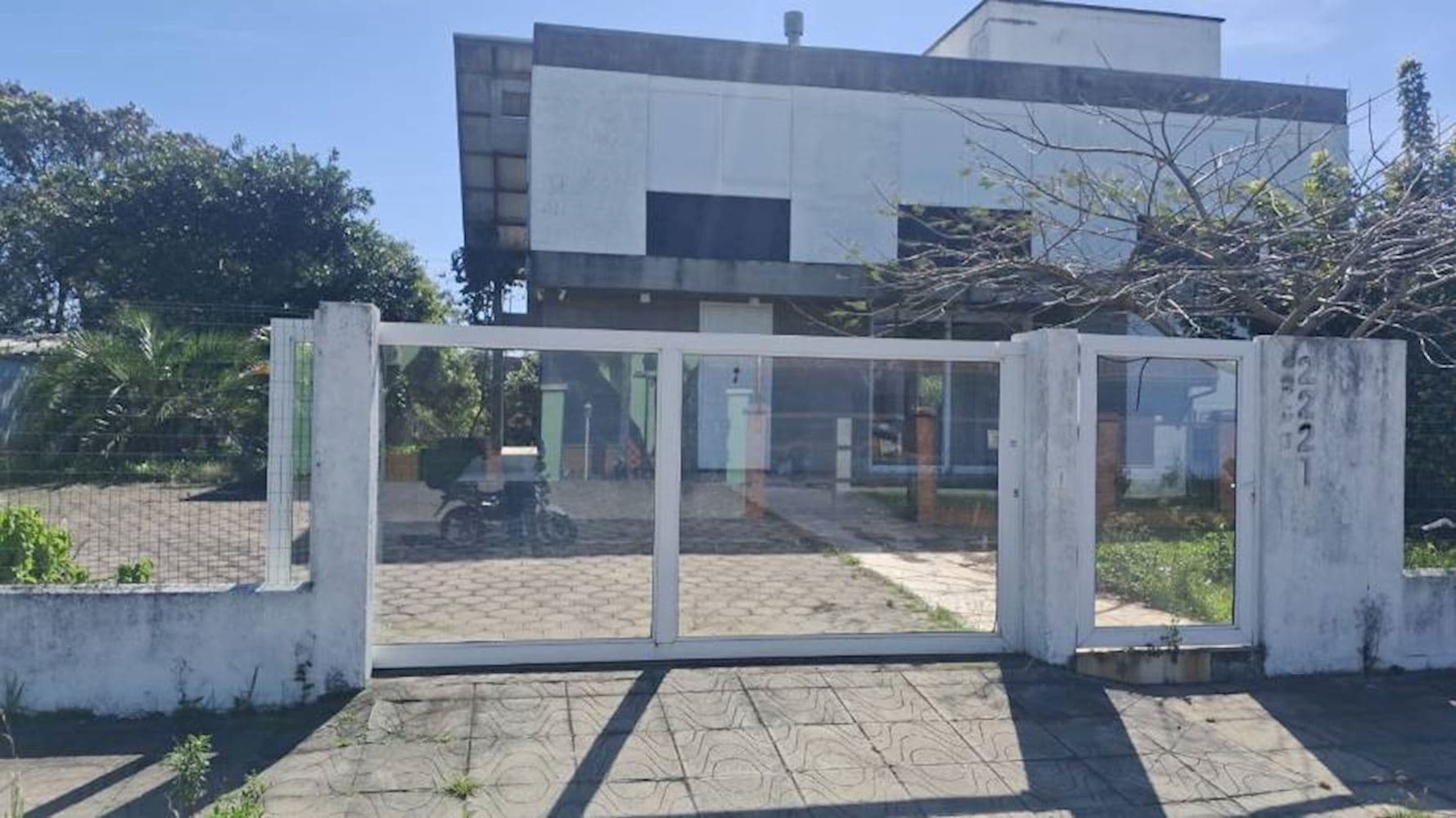 Foto 1 de 19: Casa em leilão em Xangri-lá - RS, bairro Centro — Casa em Xangri-lá/RS