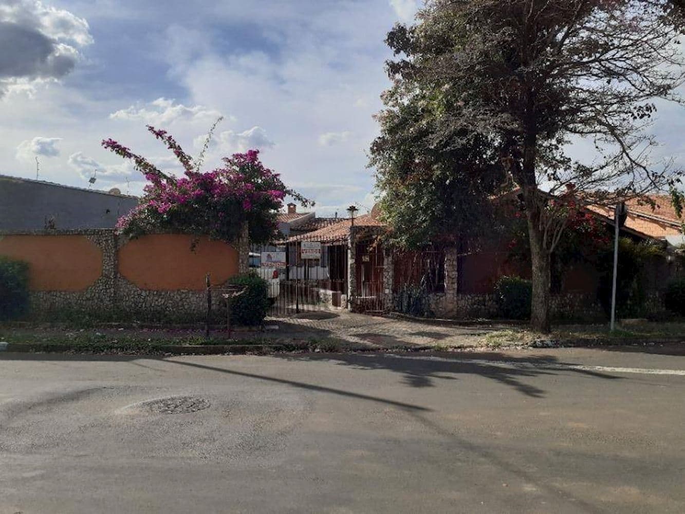 Foto 1 de 14: Casa em leilão em Hortolândia - SP, bairro Jardim São Sebastião — Casa no Jardim São Sebastião - Hortolândia/SP