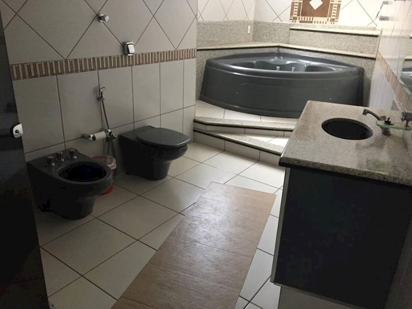 Foto 6 de 22: Casa em leilão em José Bonifácio - SP, bairro Centro — Casa no Centro de José Bonifácio/SP