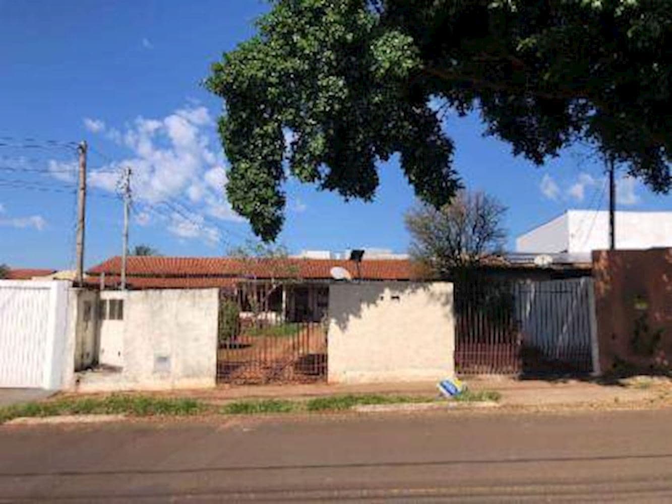 Foto 1 de 3: Casa em leilão em Campo Grande - MS, bairro Jardim Seminário — Casa, Padrão, 0 vaga(s) de garagem